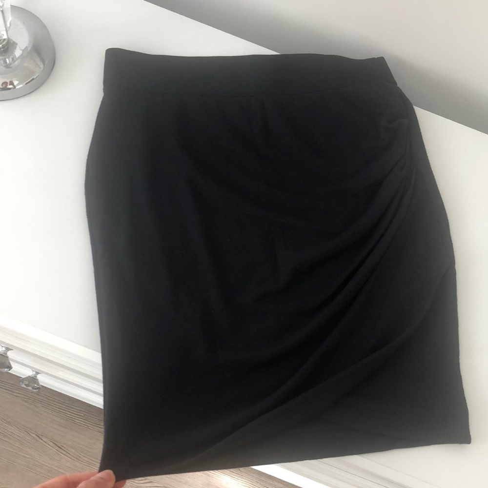 NWOT PRINCESS VERA WANG Black Fitted Skirt, S